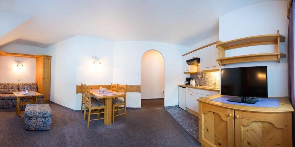 Pension Roasthof Нойштифт-им-Штубайталь Экстерьер фото